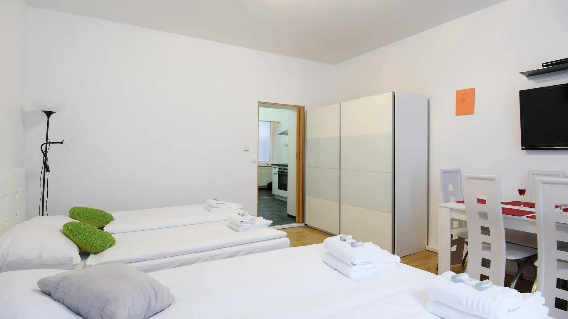 Royal Resort Apartments Belvedere Vienna 0*,